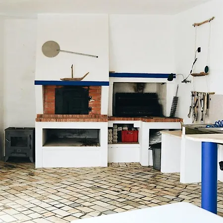 One Bedroom At 100 M Away From The Beach With Enclosed Garden And Wifi * 帕塔亚什